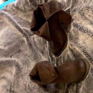 Sbicca Brown boots size 8
